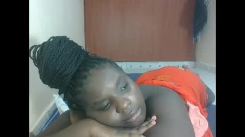 Snapshot of hotebbbyy chatting on 16, 5, 2026 EBBY online show from 16, 5, 2026