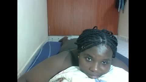 Snapshot of hotebbbyy chatting on 18, 5, 2026 EBBY online show from 18, 5, 2026