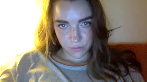 Snapshot of hoteffy chatting on 24, 9, 2025 effy online show from 24, 9, 2025