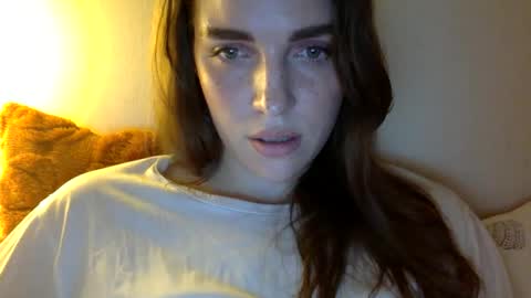 Snapshot of hoteffy chatting on 28, 9, 2025 effy online show from 28, 9, 2025