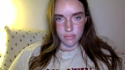 Snapshot of hoteffy chatting on 19, 6, 2026 effy online show from 19, 6, 2026