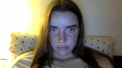 Snapshot of hoteffy chatting on 26, 6, 2026 effy online show from 26, 6, 2026