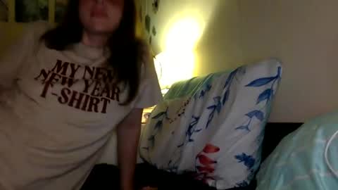 Snapshot of hoteffy chatting on 4, 7, 2026 effy online show from 4, 7, 2026