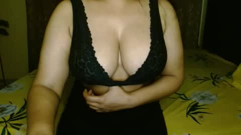 Snapshot of hoteliza6 chatting on 24, 4, 2026 Eliza i dont show face in any show online show from 24, 4, 2026