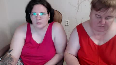 Snapshot of hotfiremommy chatting on 26, 1, 2025 LimonkaFire online show from 26, 1, 2025