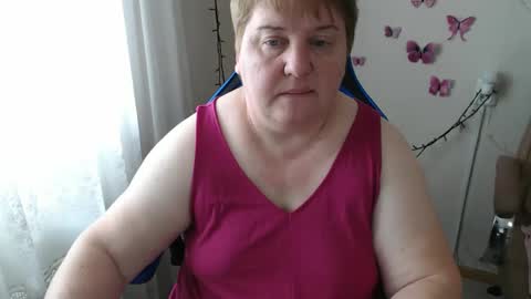 Snapshot of hotfiremommy chatting on 12, 3, 2025 LimonkaFire online show from 12, 3, 2025