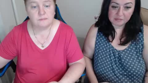 Snapshot of hotfiremommy chatting on 5, 10, 2025 LimonkaFire online show from 5, 10, 2025