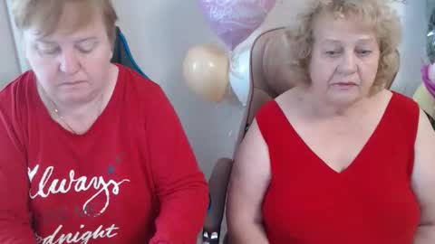 Snapshot of hotfiremommy chatting on 21, 10, 2025 LimonkaFire online show from 21, 10, 2025