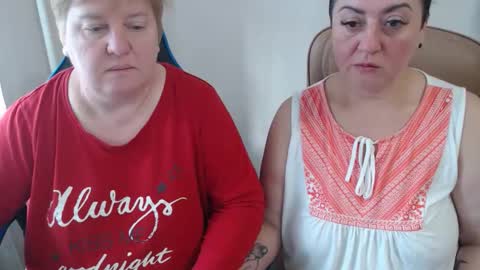 Snapshot of hotfiremommy chatting on 29, 10, 2025 LimonkaFire online show from 29, 10, 2025