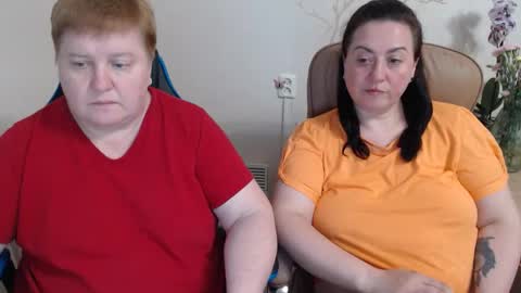 Snapshot of hotfiremommy chatting on 11, 5, 2026 LimonkaFire online show from 11, 5, 2026