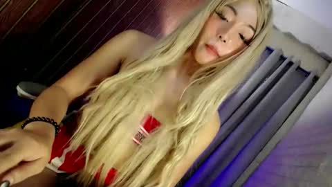 Snapshot of hotfucking_queen1111 chatting on 24, 5, 2026 hotfucking_queen1111 online show from 24, 5, 2026