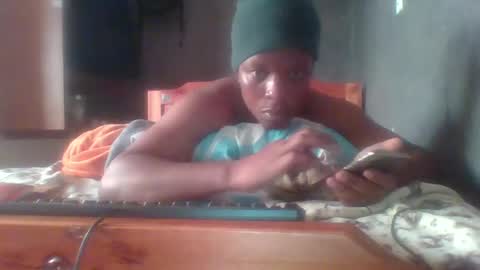 hotguyy001 online show from 15, 2, 2025