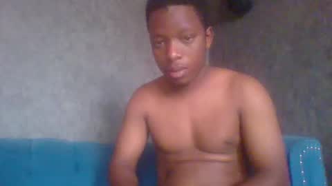 hotguyy001 online show from 20, 2, 2025