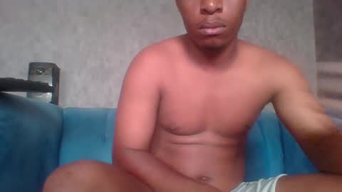 hotguyy001 online show from 26, 2, 2025
