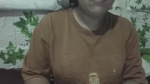 hotiemorenagurl18 online show from 10, 4, 2026