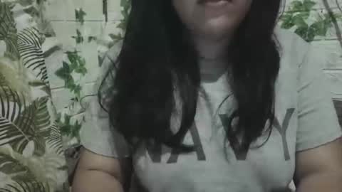 Snapshot of hotiemorenagurl18 chatting on 10, 5, 2026 hotiemorenagurl18 online show from 10, 5, 2026
