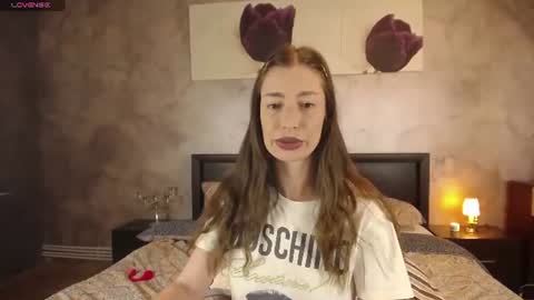 Lia   online show from 31, 7, 2026