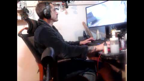 hotkinkytat online show from 1, 1, 2025