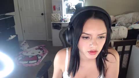 hotkittygirl online show from 18, 2, 2026