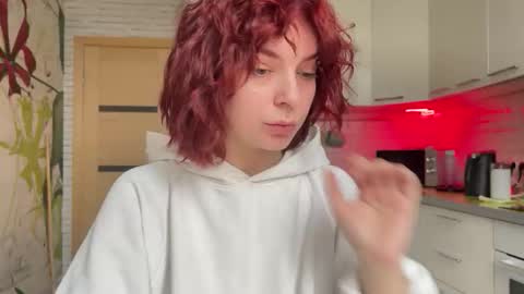 Snapshot of hotline_aurora chatting on 10, 11, 2025 Aurora Morning Star online show from 10, 11, 2025