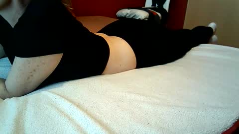 Makenzie online show from 15, 3, 2026