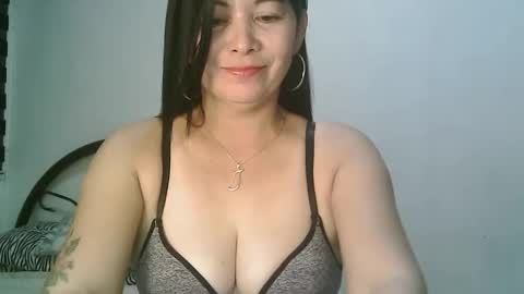hotmamajen4u online show from 3, 3, 2026