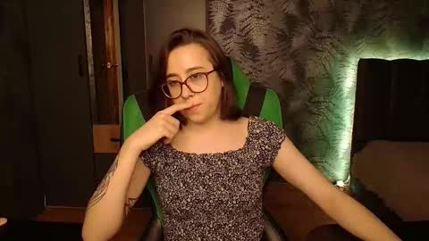 Snapshot of hotmariella chatting on 12, 2, 2025 hotmariella online show from 12, 2, 2025