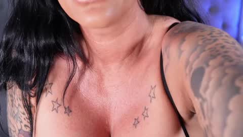 hotmilfbitch online show from 8, 9, 2025