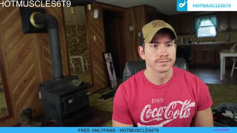Snapshot of hotmuscles6t9 chatting on 5, 2, 2025 hotmuscles6t9 online show from 5, 2, 2025