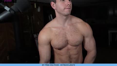 Snapshot of hotmuscles6t9 chatting on 9, 2, 2025 hotmuscles6t9 online show from 9, 2, 2025