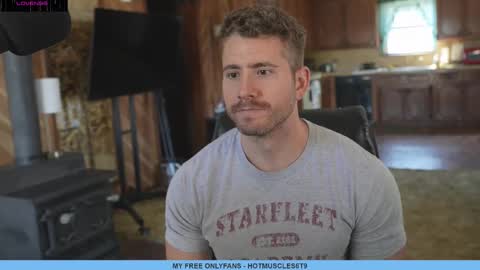 Snapshot of hotmuscles6t9 chatting on 10, 3, 2025 hotmuscles6t9 online show from 10, 3, 2025