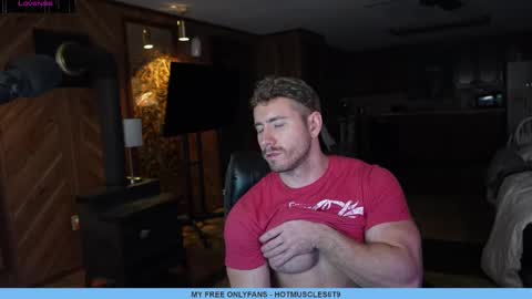 Snapshot of hotmuscles6t9 chatting on 11, 3, 2025 hotmuscles6t9 online show from 11, 3, 2025