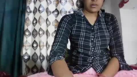 lola online show from 15, 12, 2024