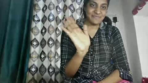 lola online show from 25, 12, 2024