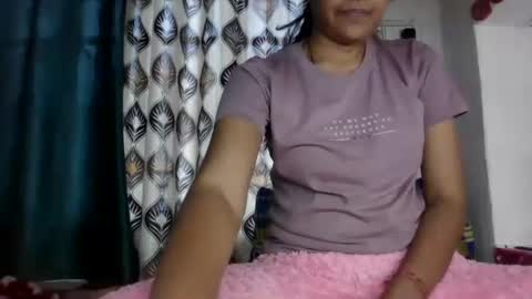 lola online show from 2, 1, 2025