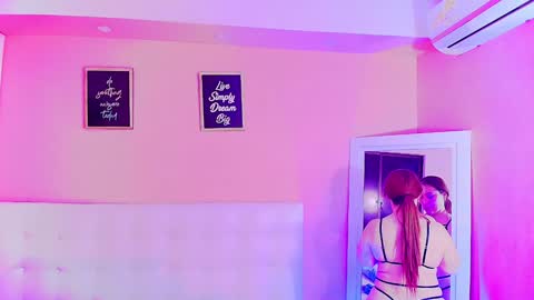 Sussy Bloom  online show from 30, 1, 2025