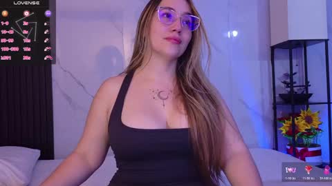 Sussy Bloom  online show from 30, 5, 2026