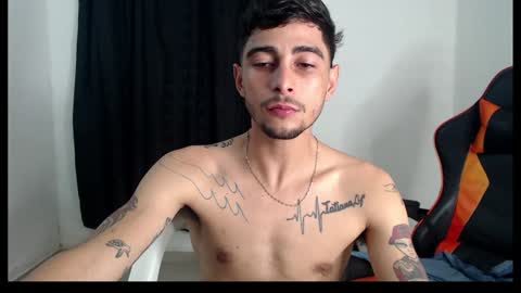 Snapshot of hotsteel420 chatting on 7, 1, 2025 hotsteel420 online show from 7, 1, 2025