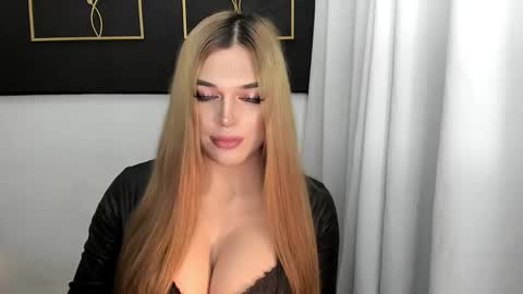 Snapshot of hotstellacumxxx chatting on 10, 3, 2025 STELLA online show from 10, 3, 2025