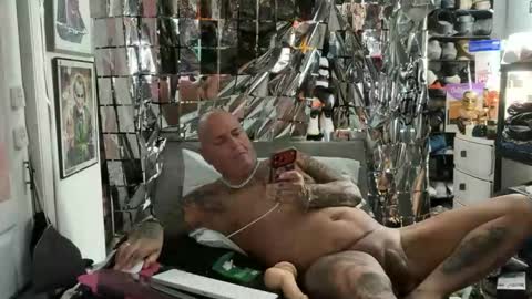 hotstuff775616 online show from 9, 5, 2026