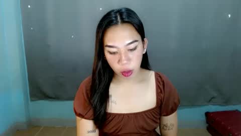 jelaigrande  online show from 13, 2, 2025