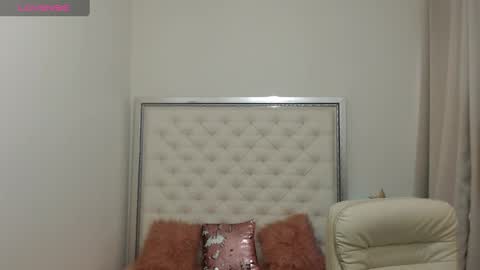 Snapshot of hott_eryka chatting on 12, 12, 2024 Eryka online show from 12, 12, 2024