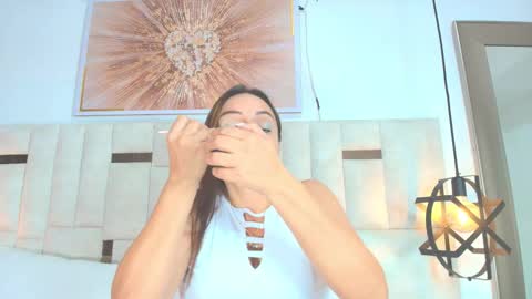 Snapshot of hottest_mature__ chatting on 19, 10, 2025 Natalie  online show from 19, 10, 2025