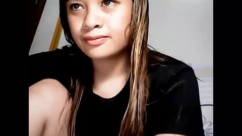 Snapshot of hottie_asianbabe chatting on 6, 3, 2025 Leen online show from 6, 3, 2025