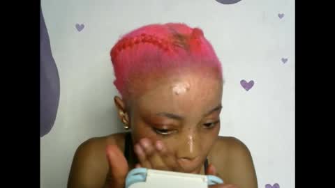 Snapshot of hottie_baddie14 chatting on 28, 10, 2025 hottie baddie14 online show from 28, 10, 2025