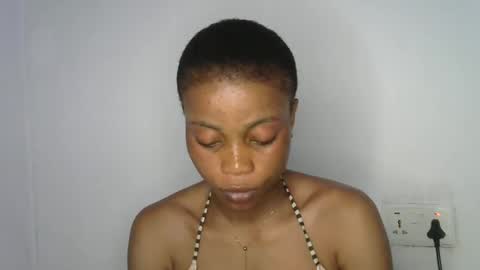 Snapshot of hottie_baddie14 chatting on 19, 4, 2026 hottie baddie14 online show from 19, 4, 2026