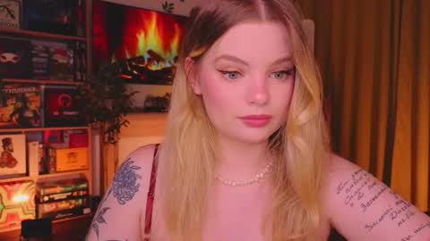 Snapshot of hottie_jane chatting on 28, 9, 2025 Jane online show from 28, 9, 2025