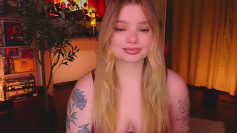 Snapshot of hottie_jane chatting on 11, 10, 2025 Jane online show from 11, 10, 2025