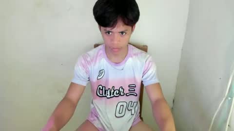 hottie_migs online show from 10, 6, 2026