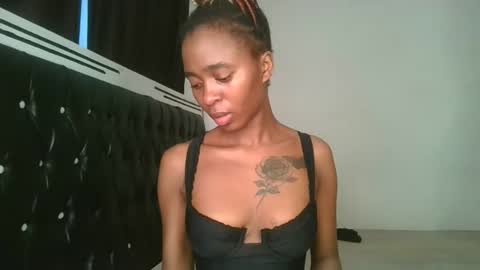 hottie_mistie online show from 17, 5, 2026